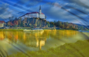 PROHL&Iacute;DKY Z&Aacute;MKU V UKRAJIN&Scaron;TINĚ/ ЕКСКУРСІЯ ПО ЗАМКУ УКРАЇНСЬКОЮ МОВОЮ ??