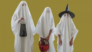 Halloweensk&yacute; karneval na z&aacute;mku